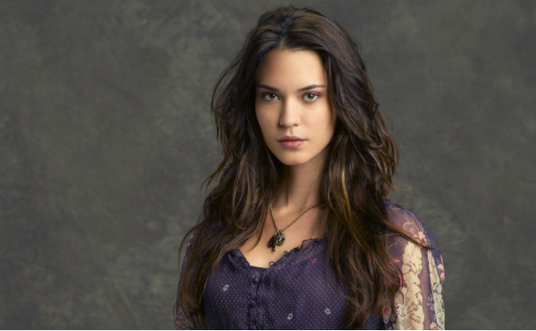 Odette Annable 